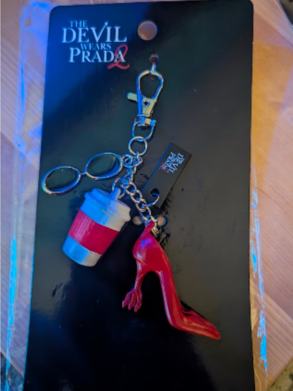 The Devil Wears Prada2 Insulated Tumbler & The Devil wears Prada2 Keychain NWT - Picture 7 of 11